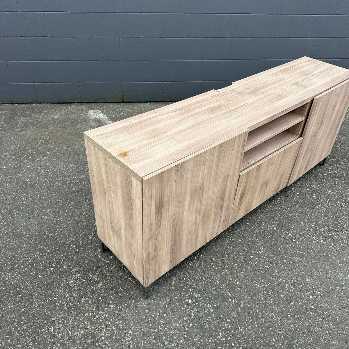 Besta TV Stand