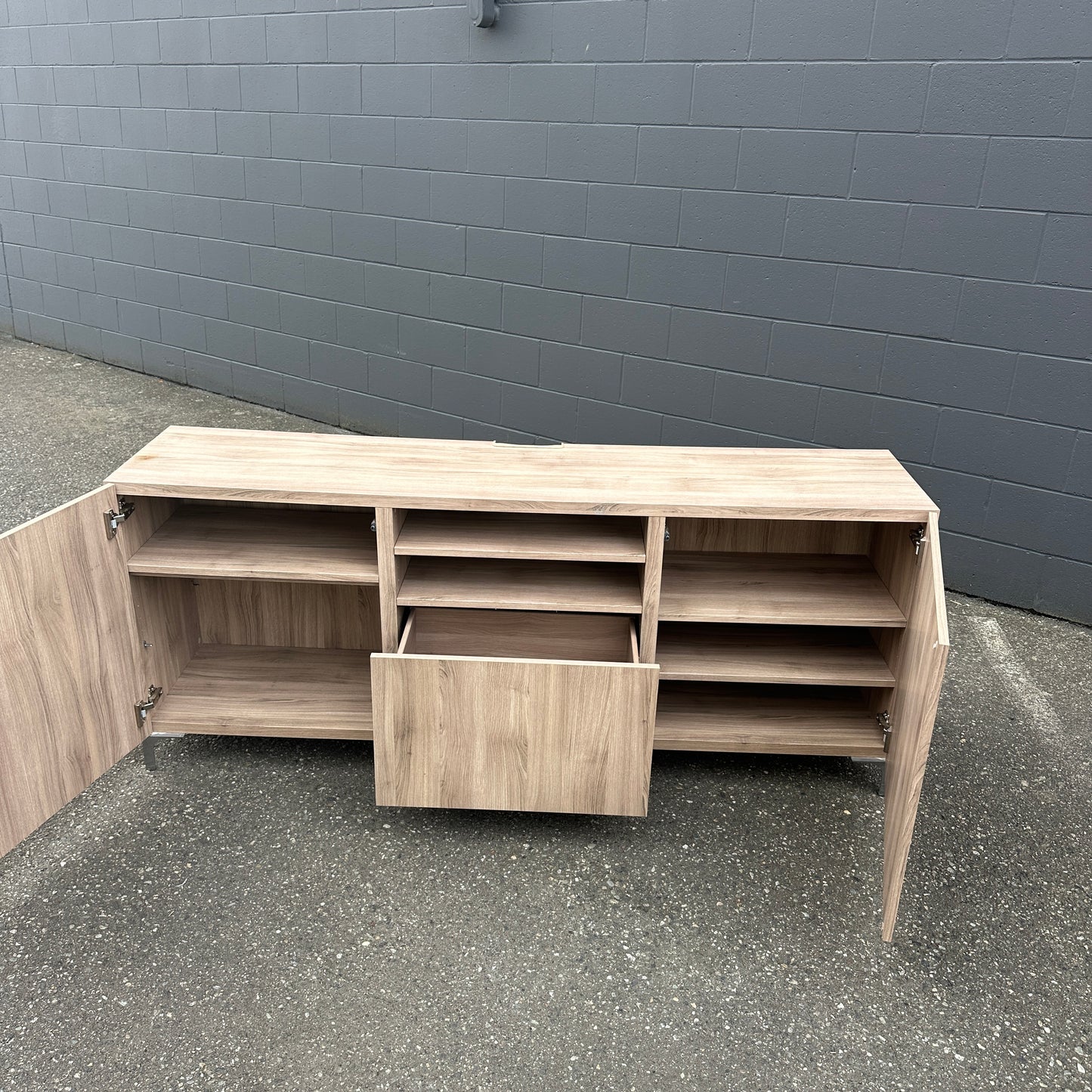 Besta TV Stand