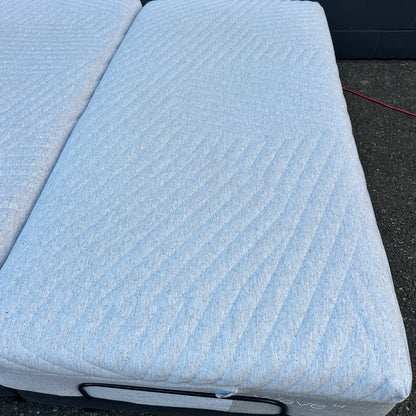 Casper Wave Hybrid Twin XL Mattress Pair / Split King