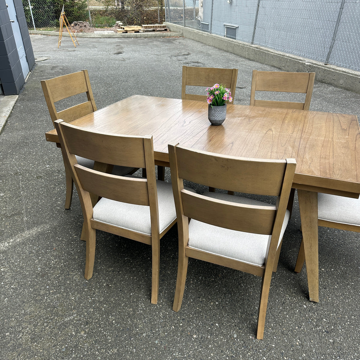 Elmwood Dining Set - 7 pieces