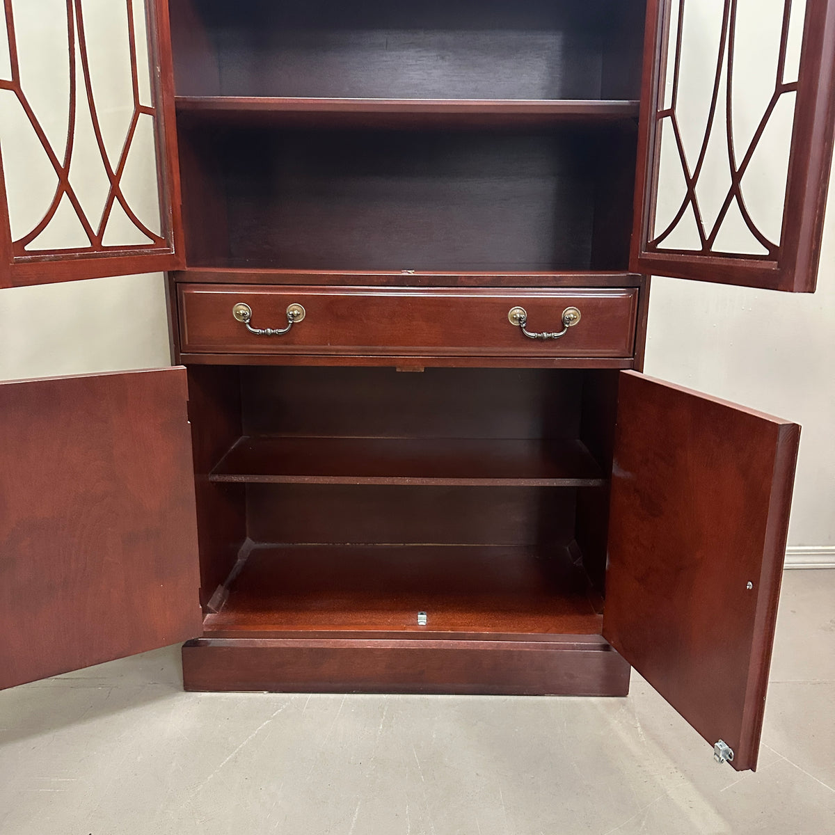 Georgian Vintage Mahogany Display Cabinet