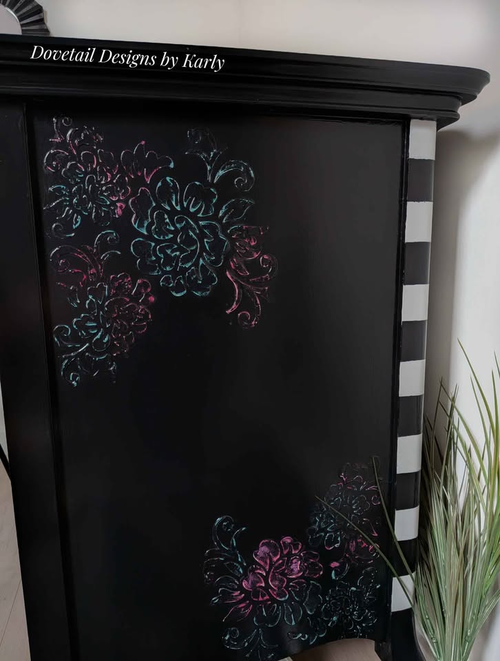 Bubblegum Yum 3-Drawers Dresser