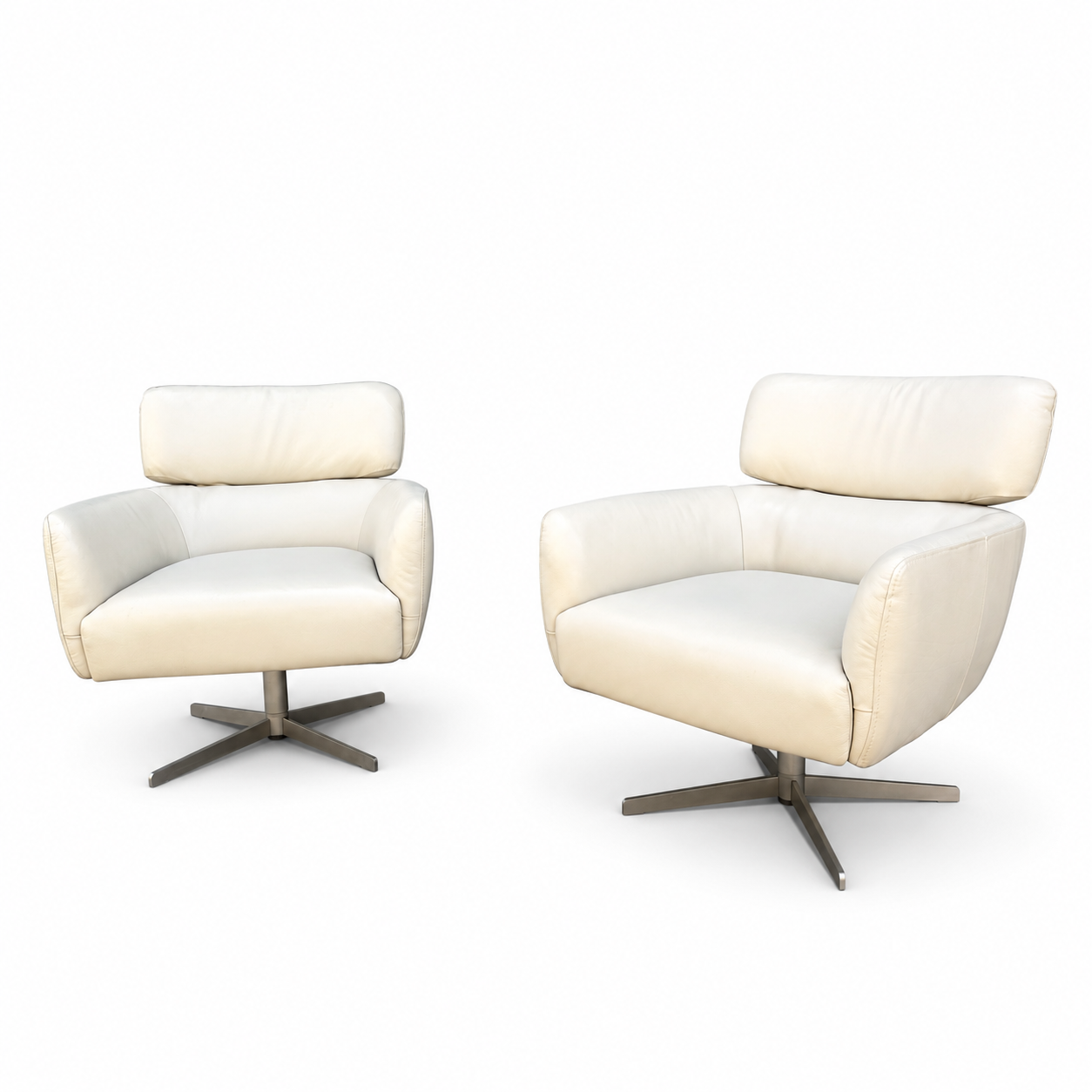 Saxon Leather Accent Chairs (x2)