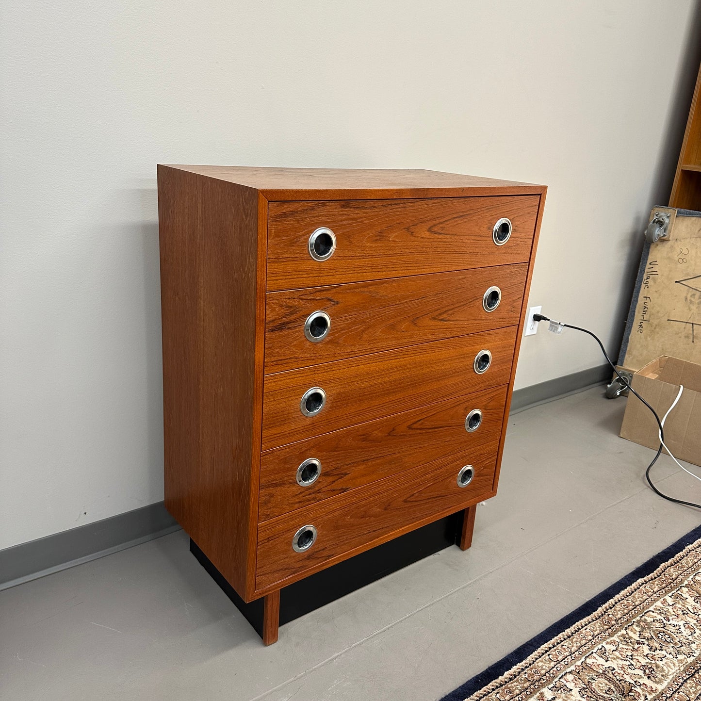 Mid-Century Modern Teak 5 Drawers Highboy Dresser