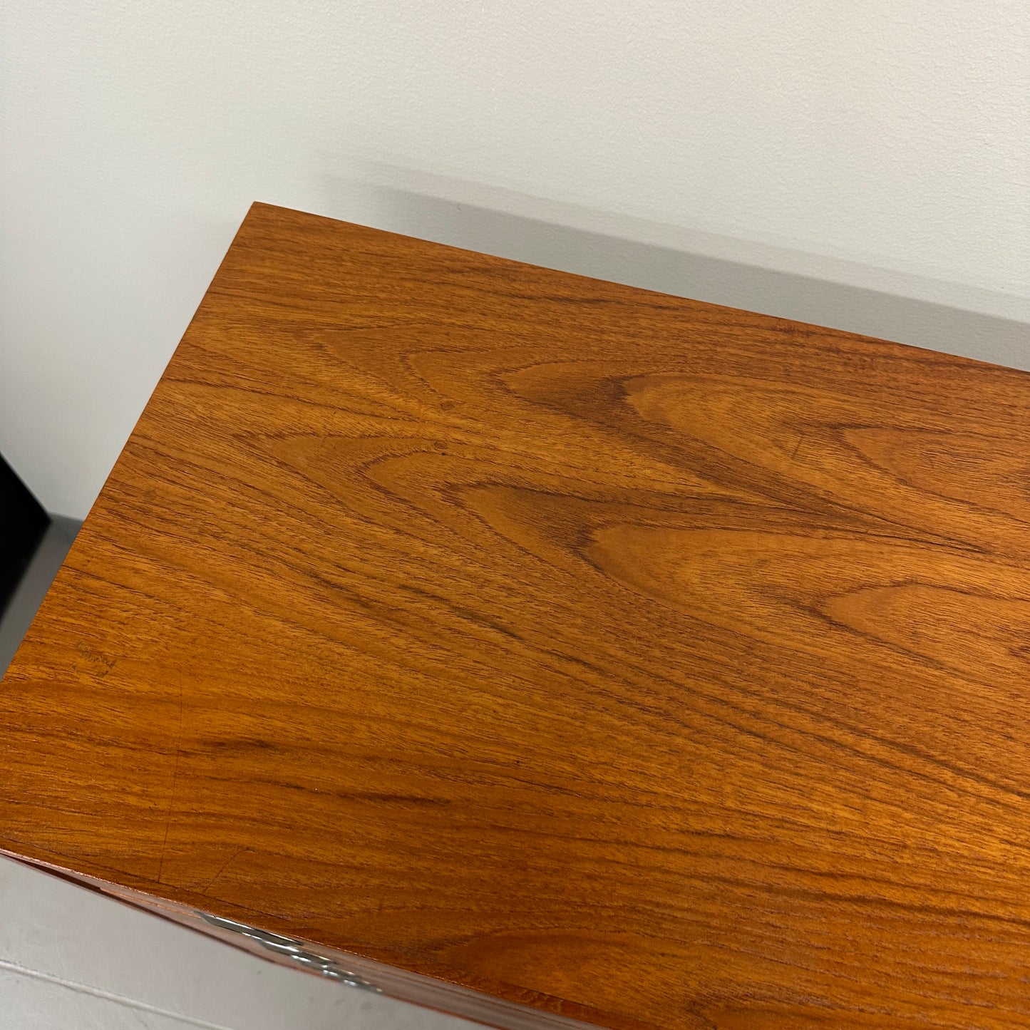 Mid-Century Modern Teak 5 Drawers Highboy Dresser