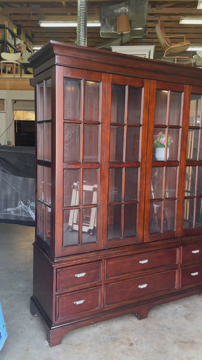 Lane Furniture Sliding Door Display Cabinet