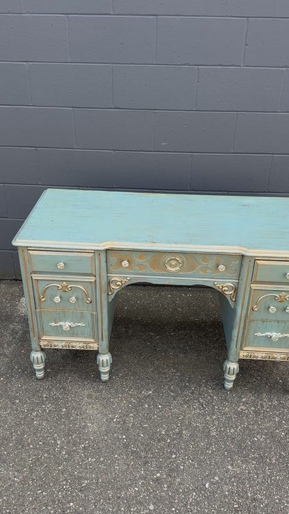 Bell&Co French Provincial Student Desk