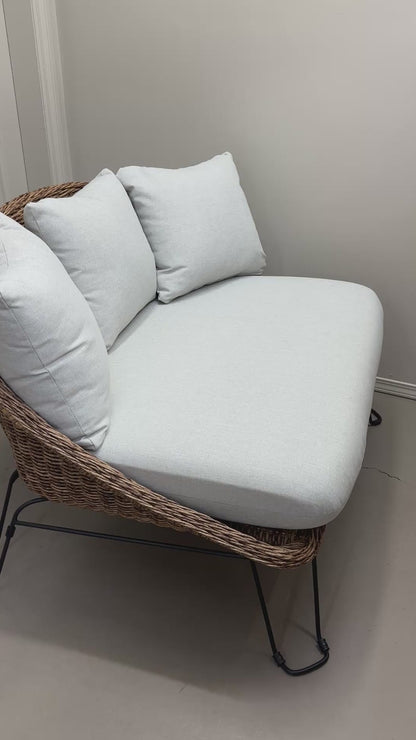 Patio Wicker Cuddle Chair