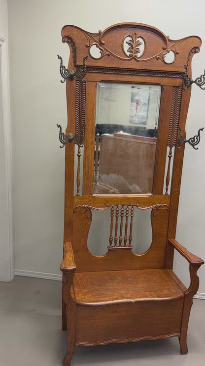 1900s American Antique Oak Hall Tree