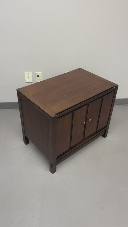 1960s Mid-Century Modern Nightstand