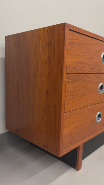 Mid-Century Modern Teak 9 Drawers Dresser
