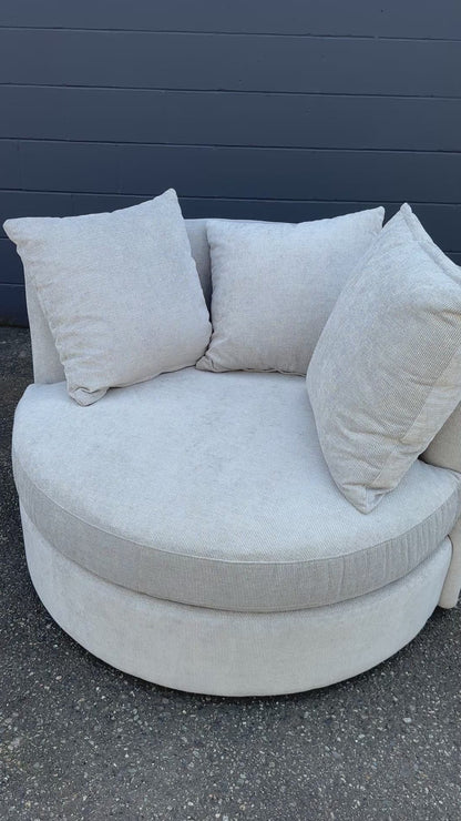 JL Roundabout Cuddle Swivel Chair